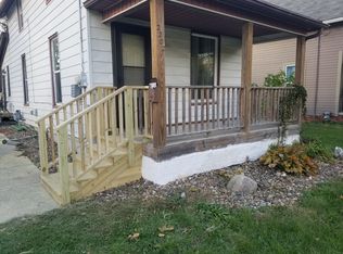 2202 E 23rd St, Des Moines, IA 50317