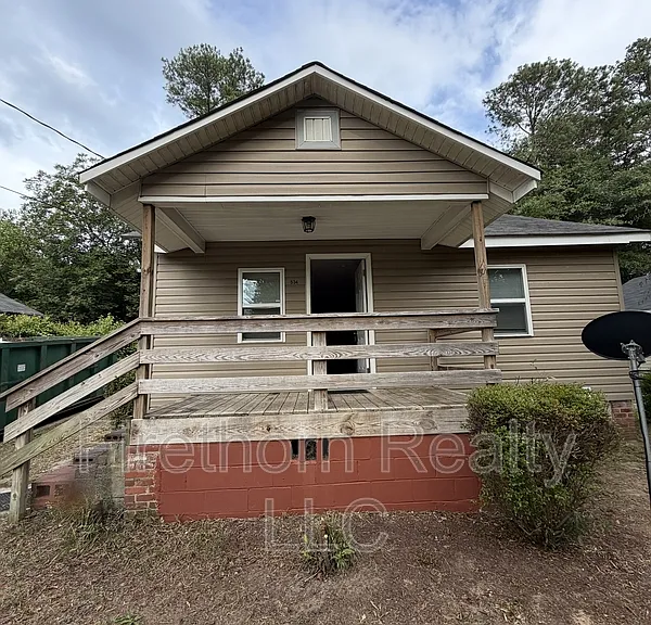 534 Basin St — Photo 1