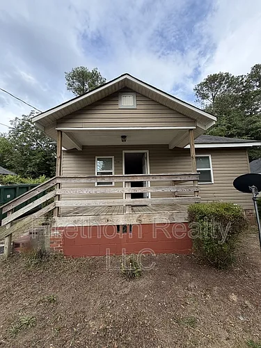 534 Basin St Photo 1