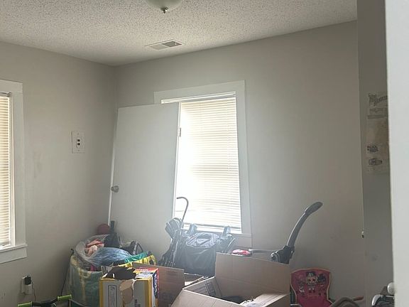 5th image of 535 Gilleas Rd