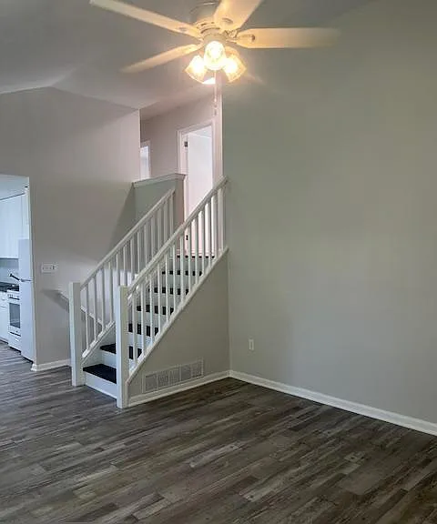 106 Carolina Ave — Photo 7