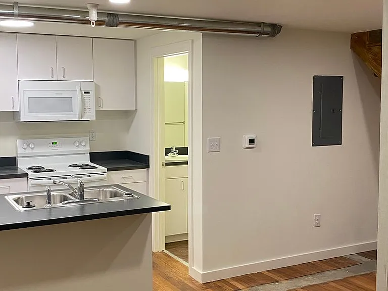 415 E. Grace Street — Photo 50