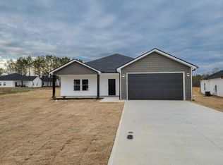 221 Essex Dr, Clinton, SC 29325