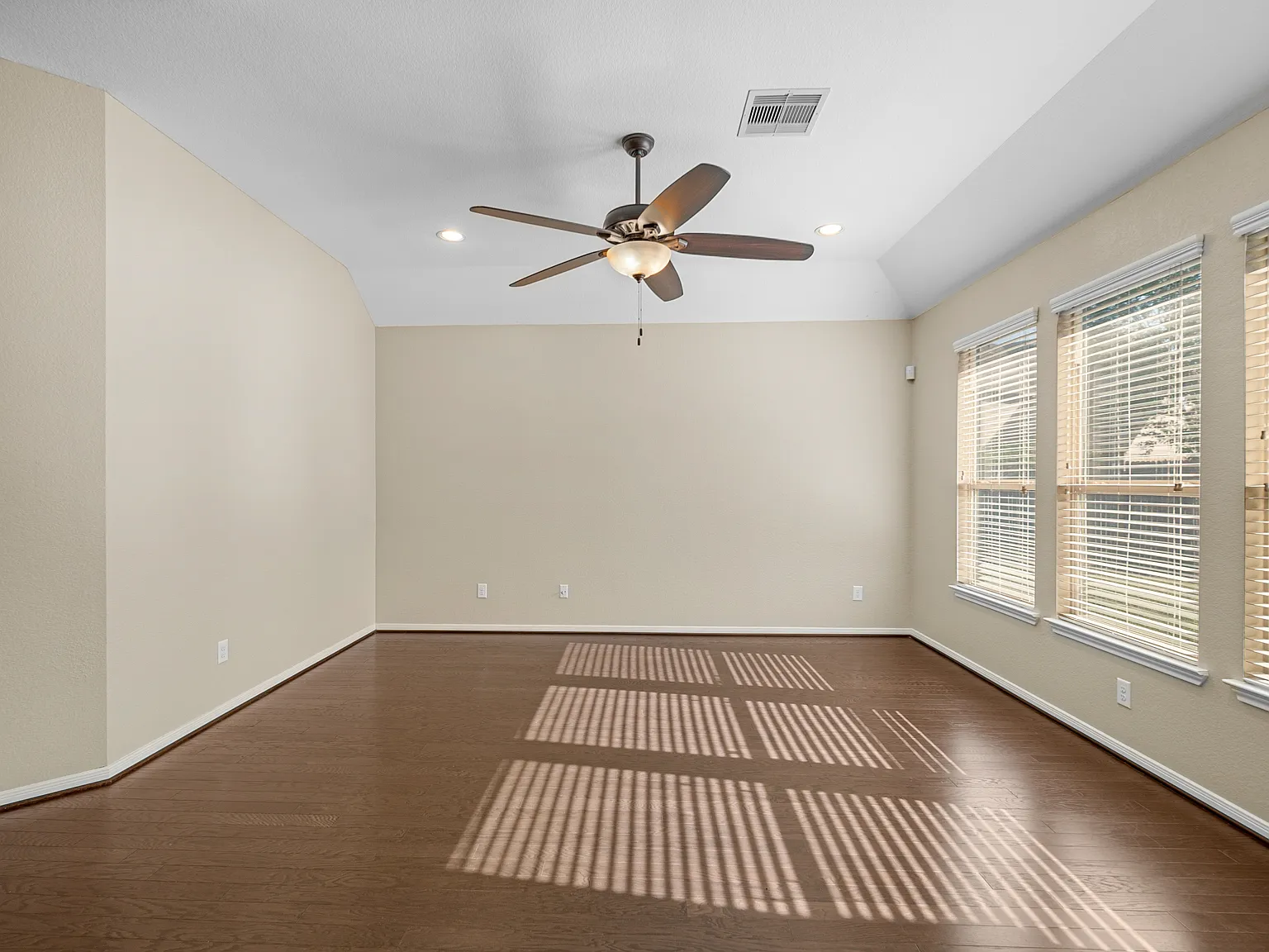 Austin Thomas Drive (8602) - P - 1 — Photo 4