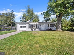 2025 S Sproul Rd, Broomall, PA 19008