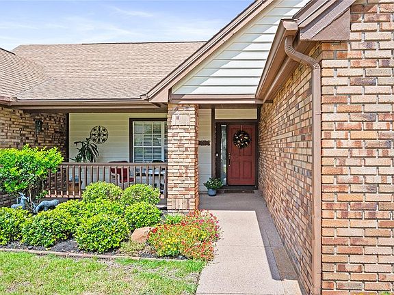 2nd image of 638 WHITE RIVER DRIVE
