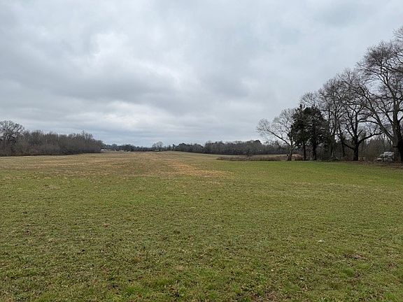 2nd image of 1 Beth Page Rd