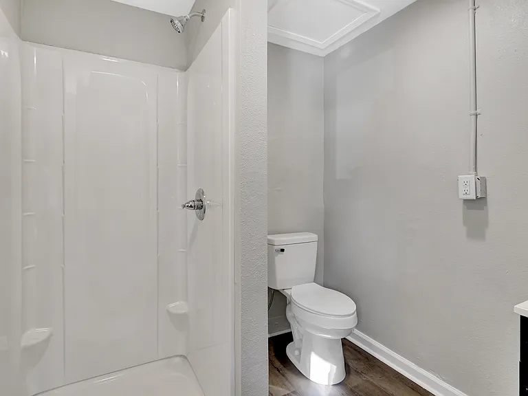 2751 Malvern Ave — Photo 9