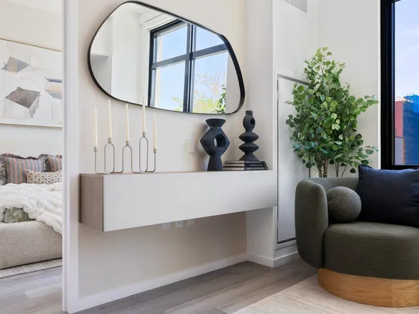 504 Sackett Street image 3 of 27