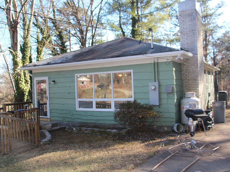 Front view from driveway