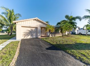 6701 NW 77th St, Tamarac, FL 33321