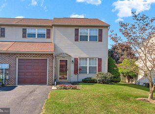 3302 Glen Hollow Dr, Dover, PA 17315