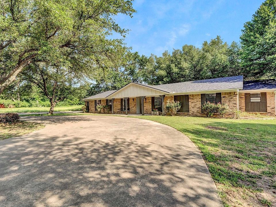 1st image of 205 Southridge St