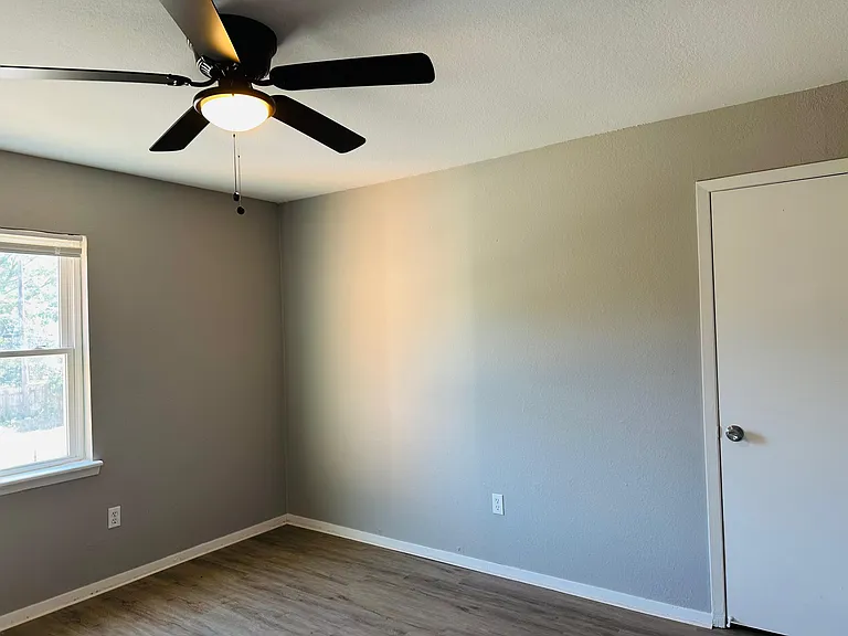 The Place at Baytown — Photo 17