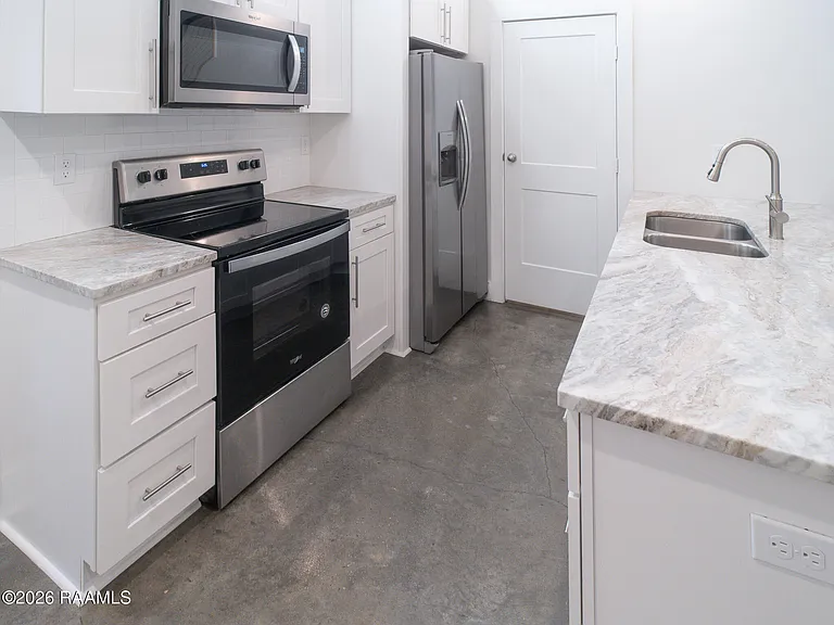 110 Oak Plains Aly — Photo 4