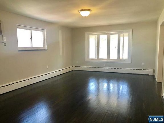2nd image of 108 Summit Ter Floor 2