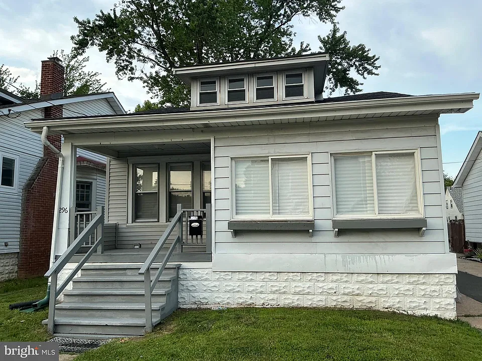 296 Homecrest Ave