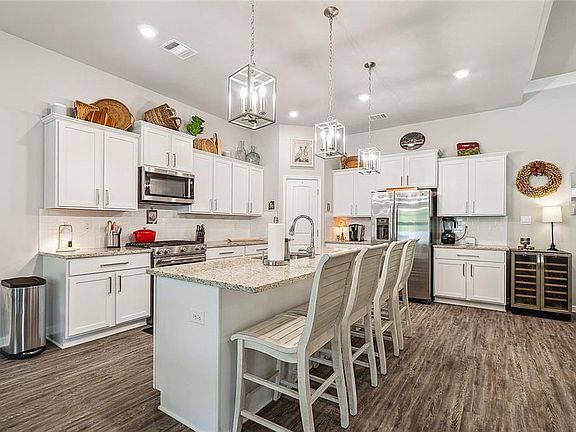 4th image of 67541 Emerald Dove Dr
