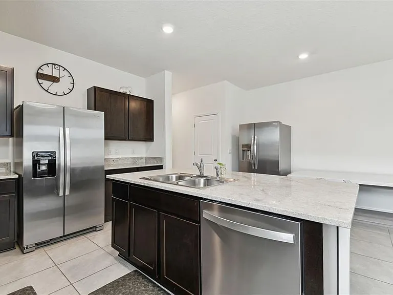 2880 Evergreen Elm Pass — Photo 8