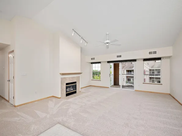 12727 College View Dr #307, Eden Prairie, MN 55344