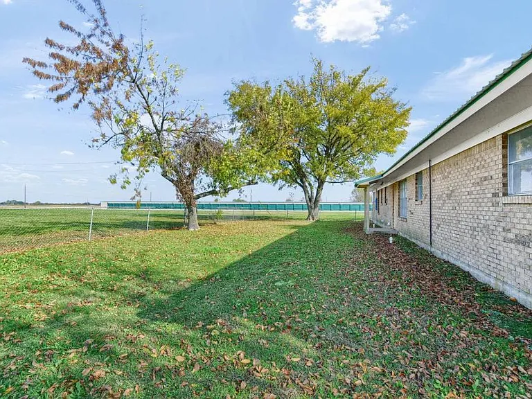 30795 US Highway 82 — Photo 20