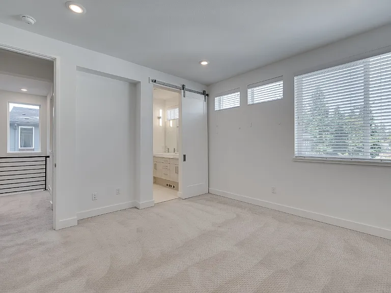 23115 NE 8th St — Photo 10