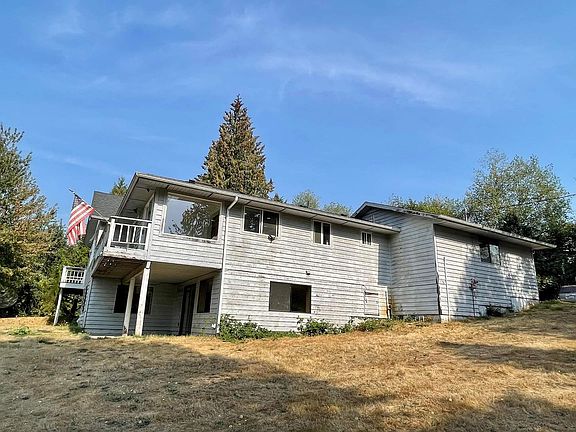 4th image of 7115 172nd St NE