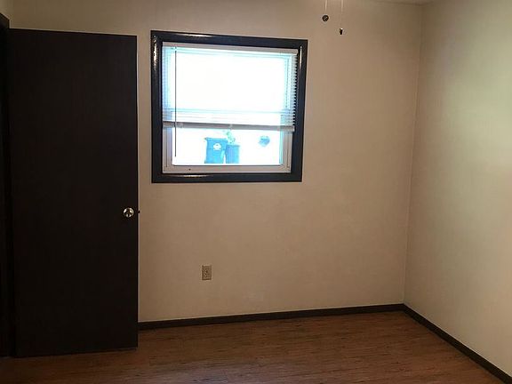 5th image of 419-423 N Russell St #419