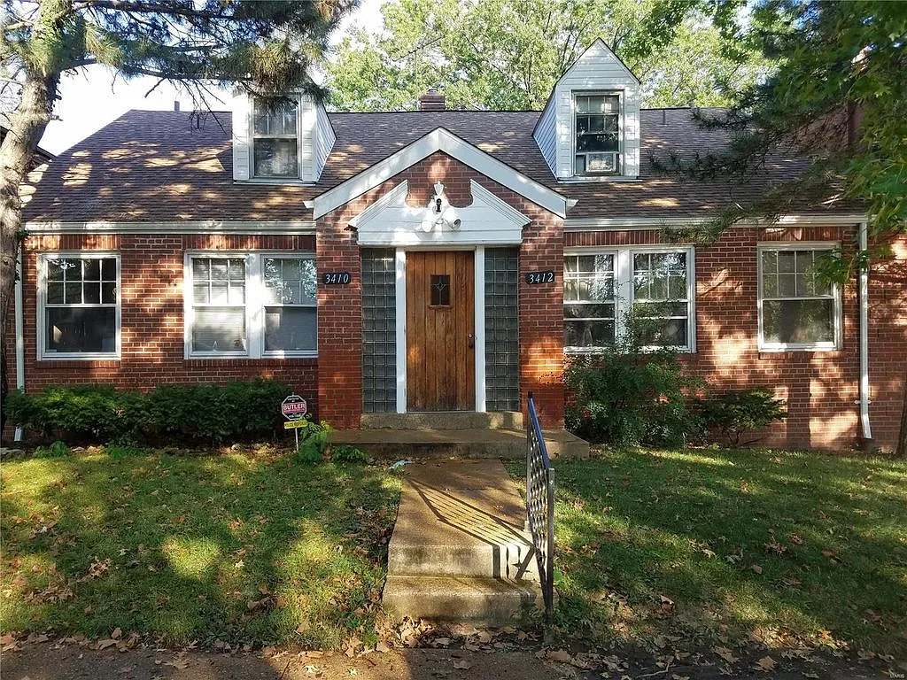 3410-12 Lawn — Photo 1