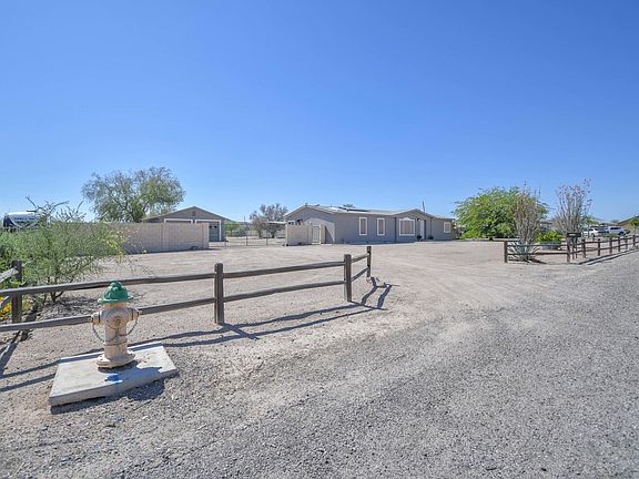 3rd image of 10202 N Penworth Dr