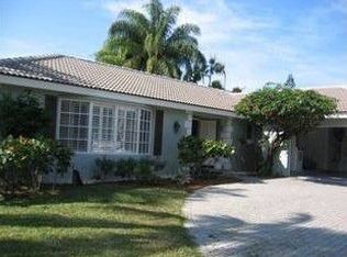 2120 Sandpiper St, Naples, FL 34102