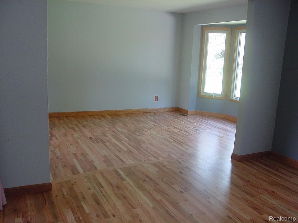 35238 Vargo St, photo 5