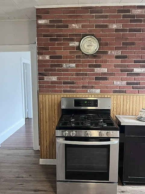 3 bed, 3861 sqft, $2,250 — Photo 1