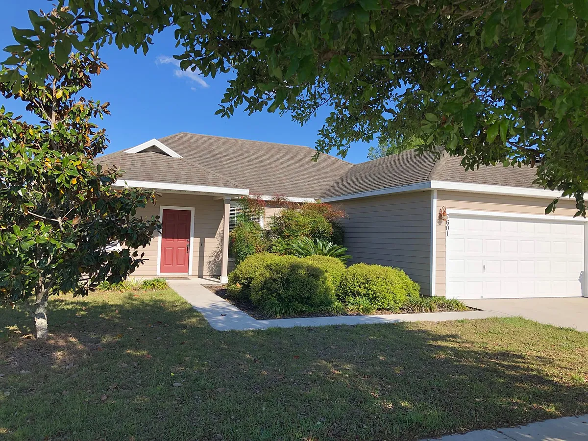 Building Photo - 7601 SW 87th Ter