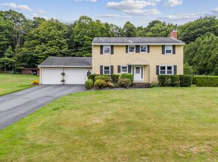 27 Hillcrest Dr, Lebanon, NH 03766