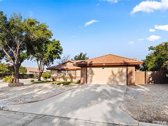 3rd image of 8518 Valley View Dr