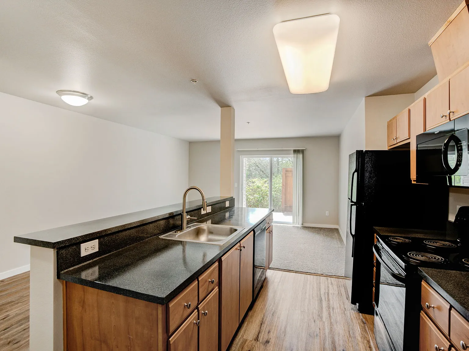 Legacy Oaks Apartments — Photo 2