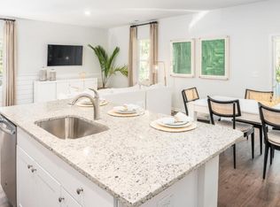 223 Pine Crest View Dr, Summerville, SC 29486