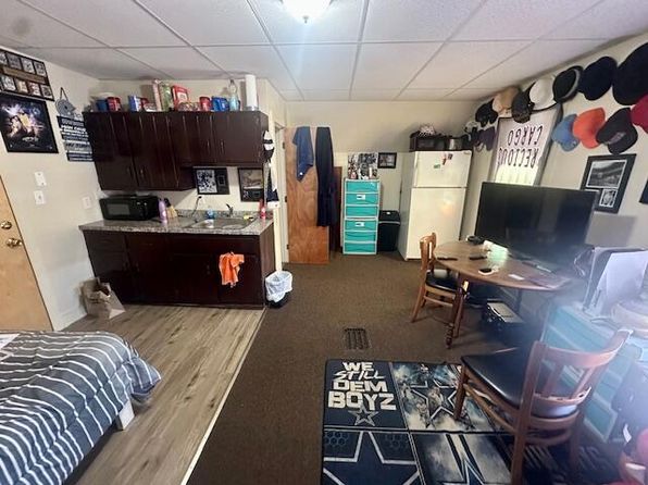 lewiston-maine-448098758 picture