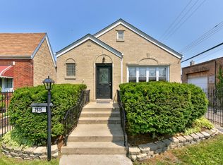 2815 N Mango Ave, Chicago, IL 60634