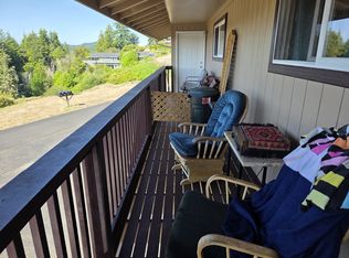 625 Crestview Dr, Reedsport, OR 97467