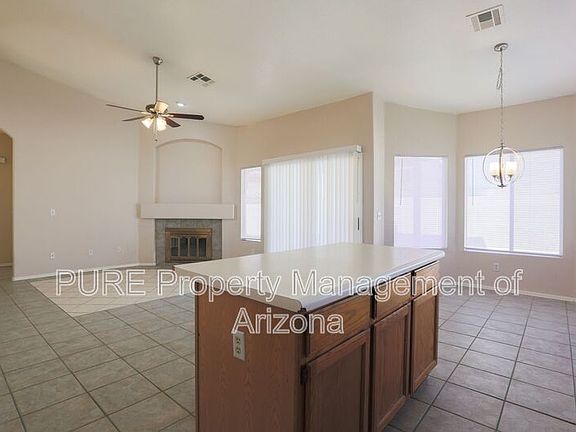 5th image of 1822 S 39th St Unit 26