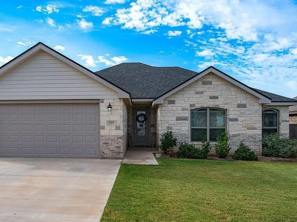 237 Carriage Hills Pkwy