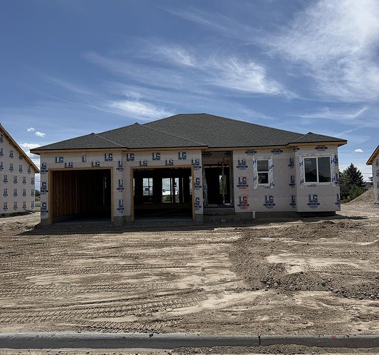 2nd image of 556 Abigail Ln