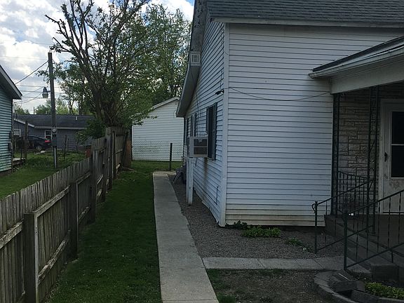 SIDE WALK