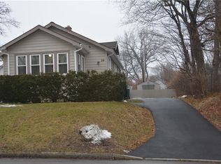 20 Crest St, Rochester, NY 14612
