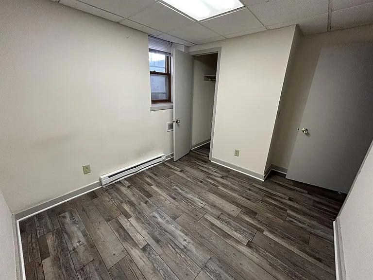115 E Gorham St #4 — Photo 13