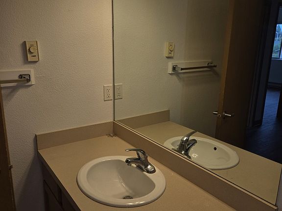 2nd image of 1822 N Belmar Dr #1822
