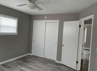 945 Pamela Dr, Bensenville, IL 60106