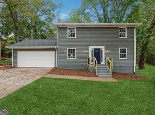 570 Rockborough Dr, Stone Mountain, GA